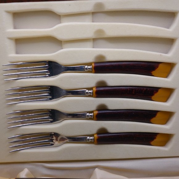 Vintage Glo-Hill Stainless Steel Made in Canada Fork and Knife Set with Box - Picture 12 of 15